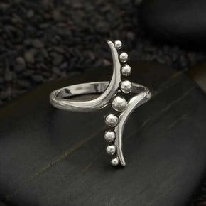Curves and Dots Ring