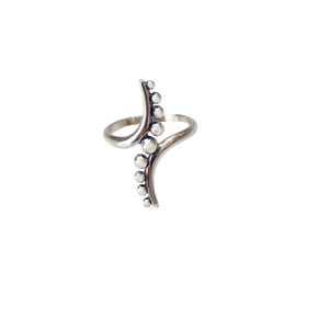 Curves and Dots Ring