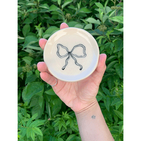 Simple Ribbon Dish