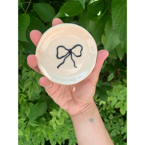 Little Ribbon Dish