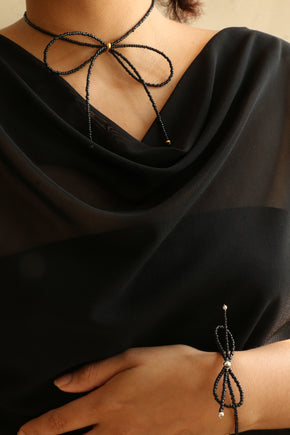 Bow Necklace