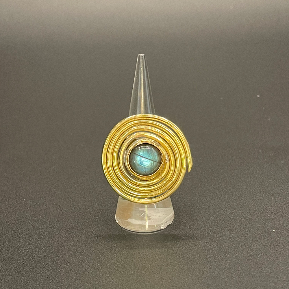 Stone Swirl Ring