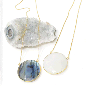 Moe Pendant