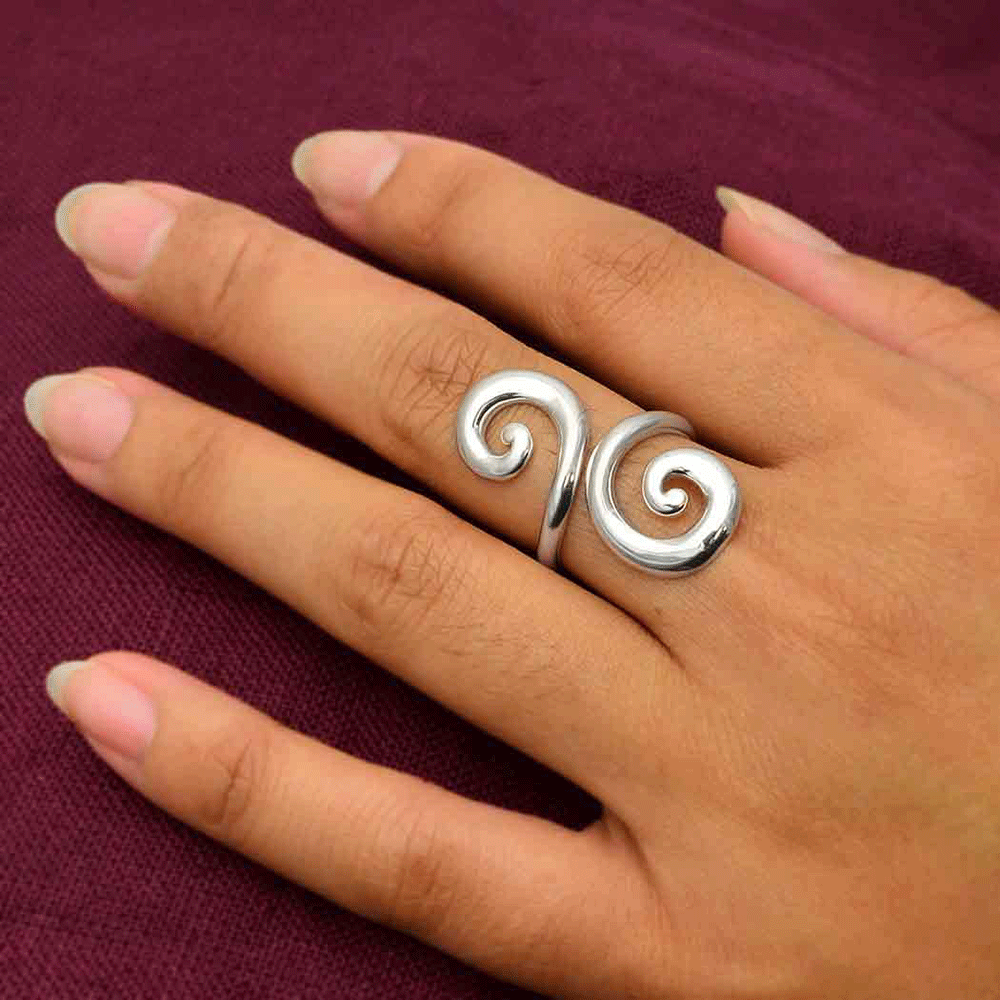 Swirl Adjustable Ring