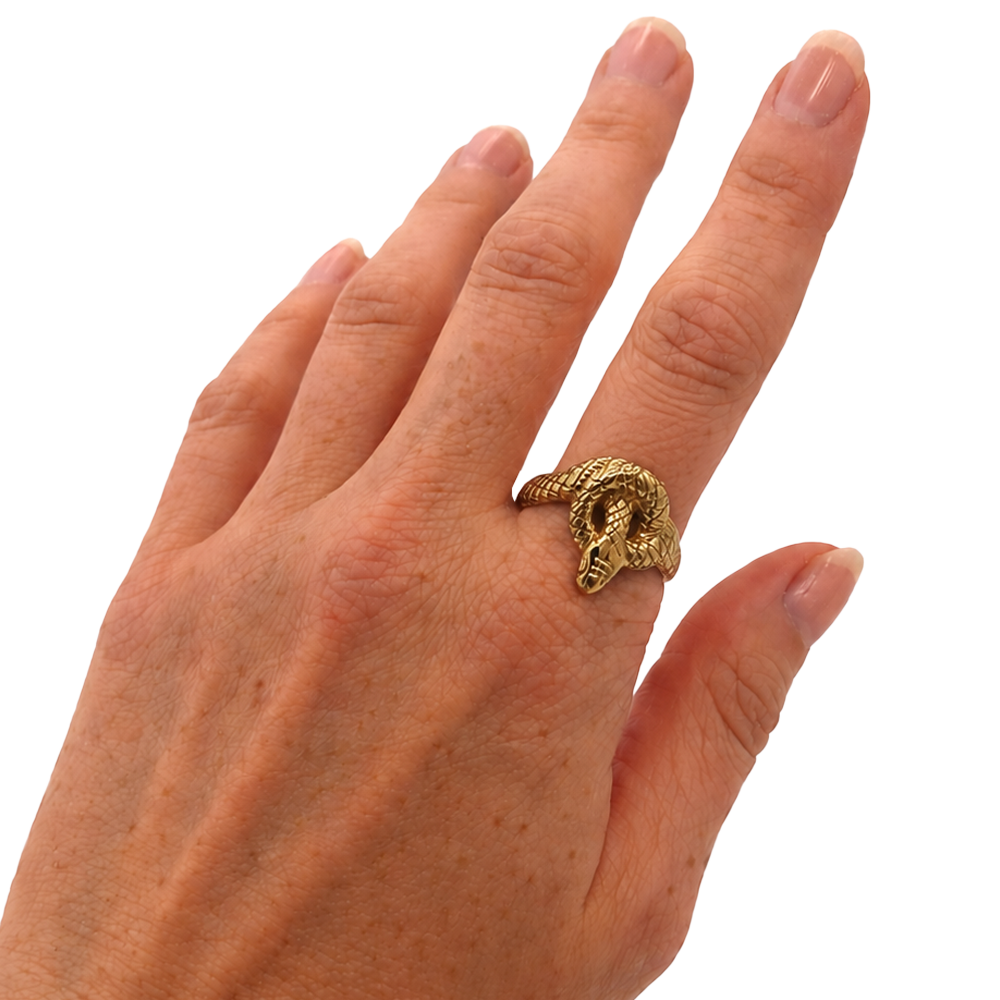 Serpentine Ring