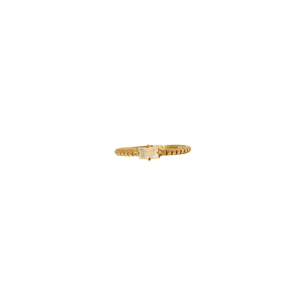 Brass Decorated Prong Stone Ring