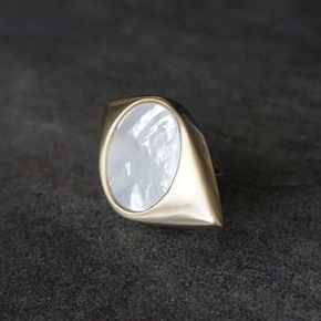 Pearl Moon Eye Ring