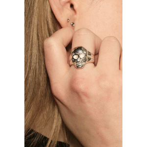 Le Crâne Skull Ring in Silver