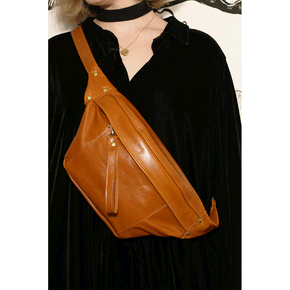 Stevie Belt Bag in Classic Cognac