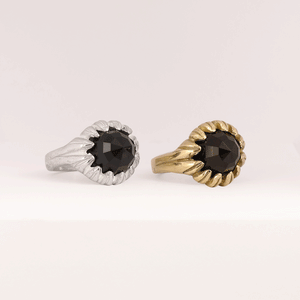 La Fleur Onyx Ring in Brass