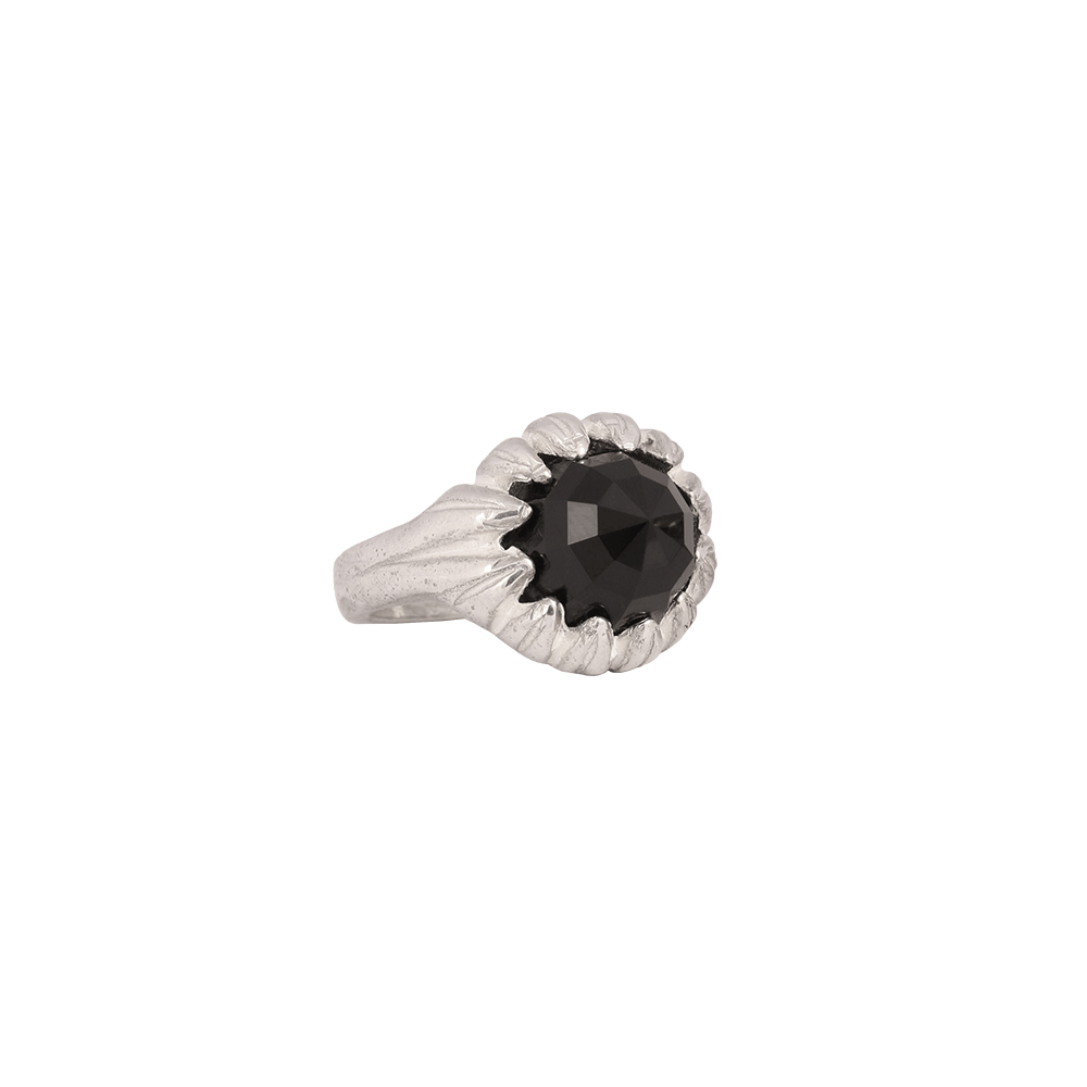 La Fleur Onyx Ring in Silver