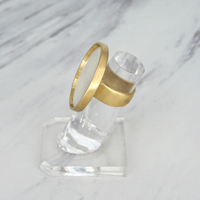 Moon Pearl Ring