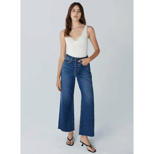 Este High Rise Wide Leg Jeans